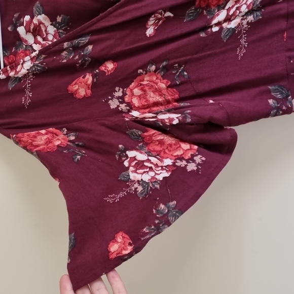 Maroon floral dress - Picture 5 of 6